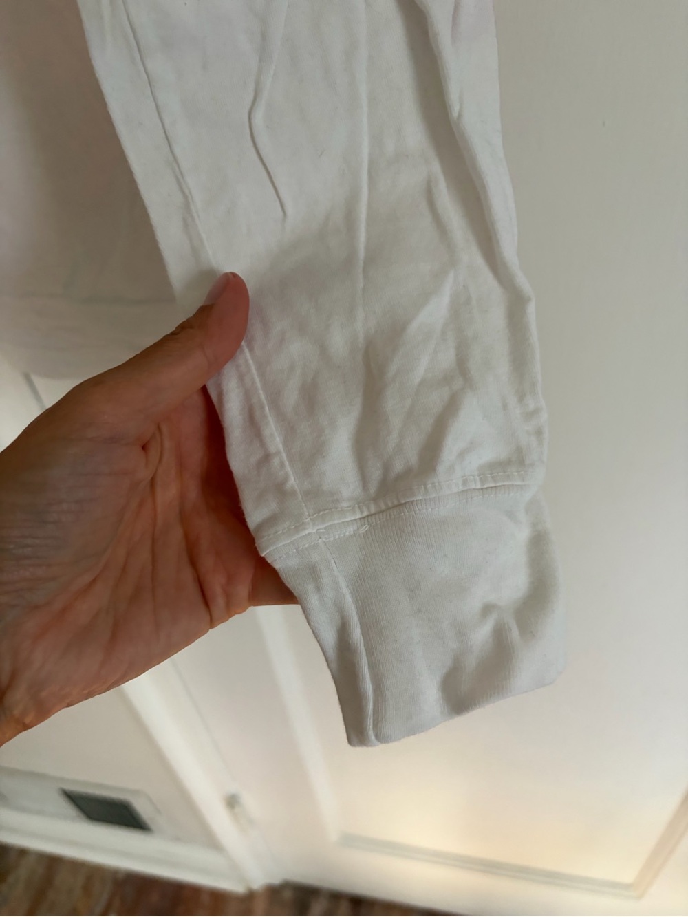 Hanes White ComfortWash T-Shirt with Cream Tag - Picture 3 of 6